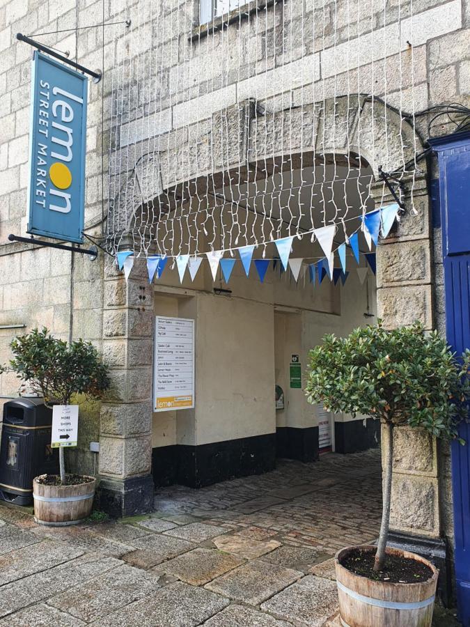 The Taylor Suite - Stunning 2-Ensuite Beds, Cathedral View Roof Garden Truro Bagian luar foto